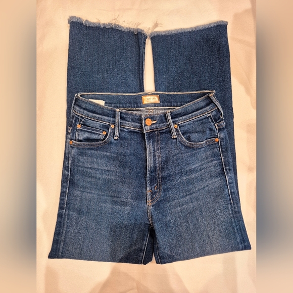 MOTHER Jeans Size 26, The Insider Crop Step Fray In Excellent Condition - Picture 10 of 10